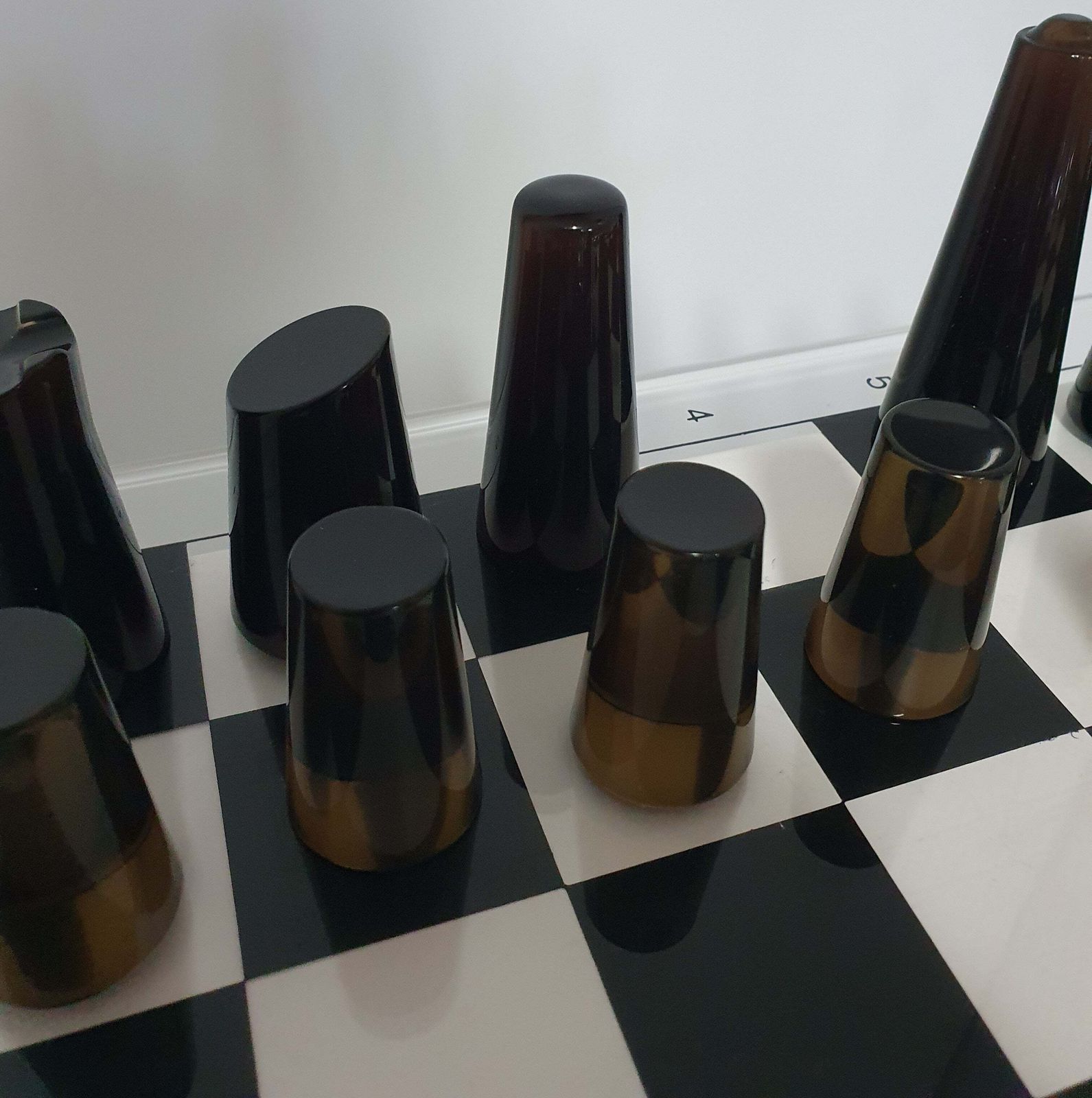 photo vinterior Acrylic Transparant / Lucite Chessboard 1980s / Chess Game