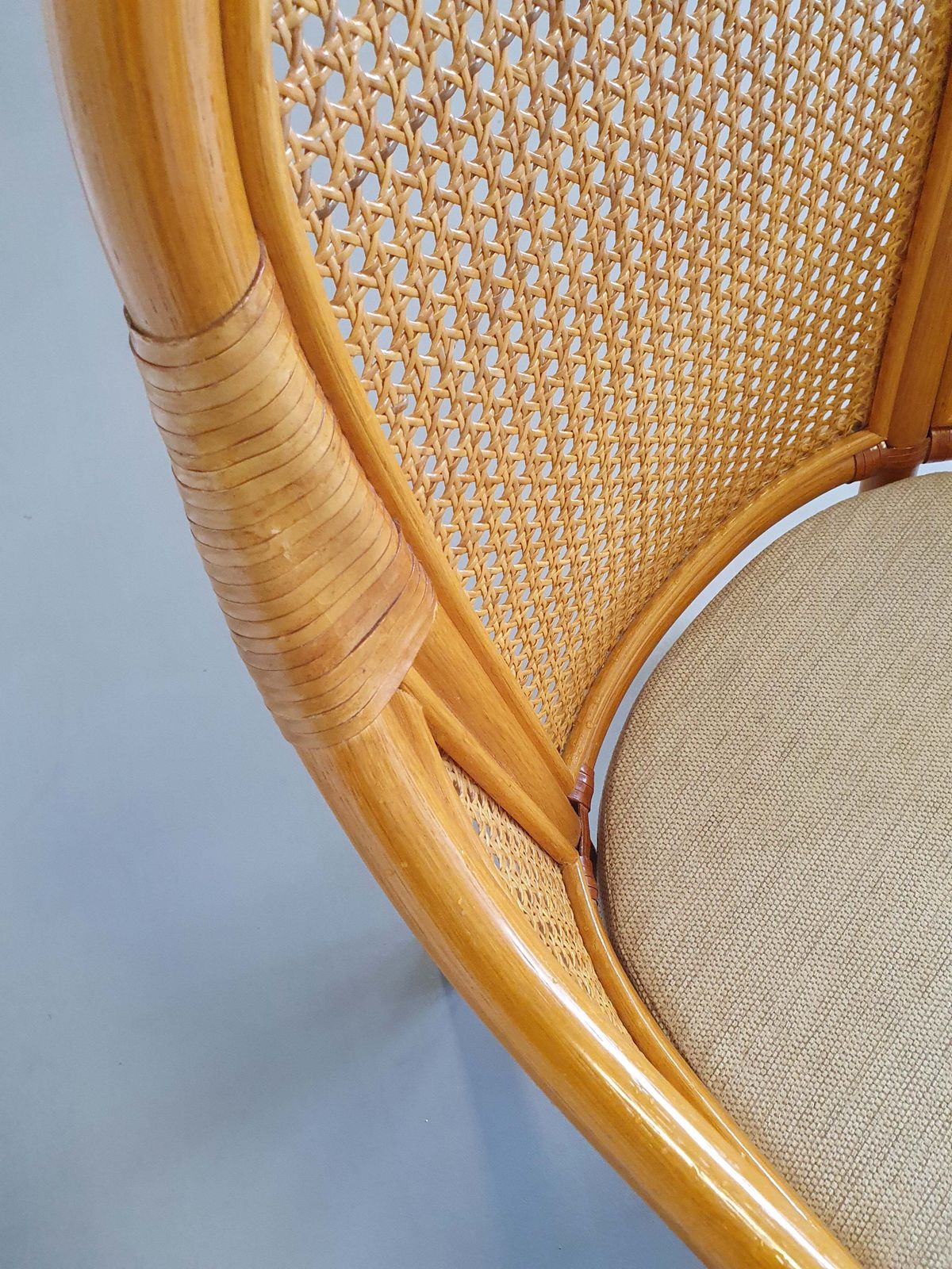 4 X Rattan /Webbing Dining Chairs 80s In Beautiful Condition photo buy