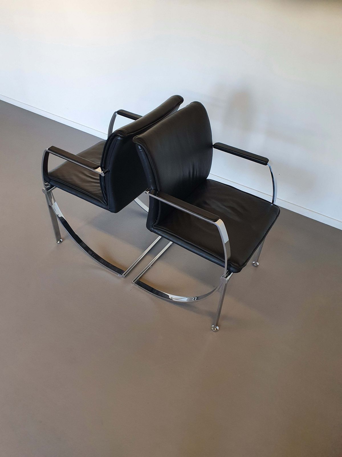 4 X Casala Conference Chair / Black Leather / Chromen Steel 1980s photo vintage
