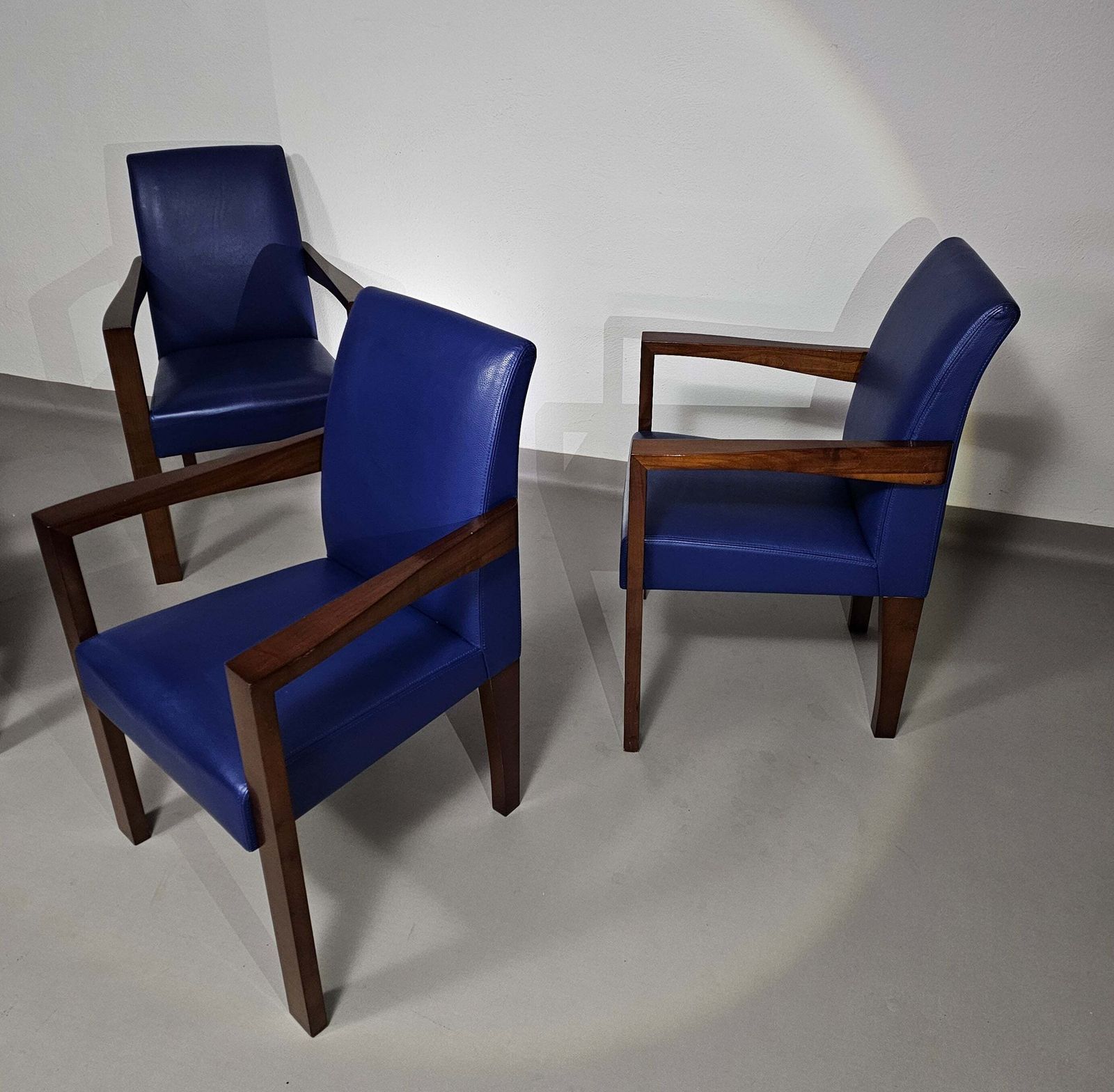 4 X Hugues Chevalier Conference Ying Bridge Chair / Leather photo furniture