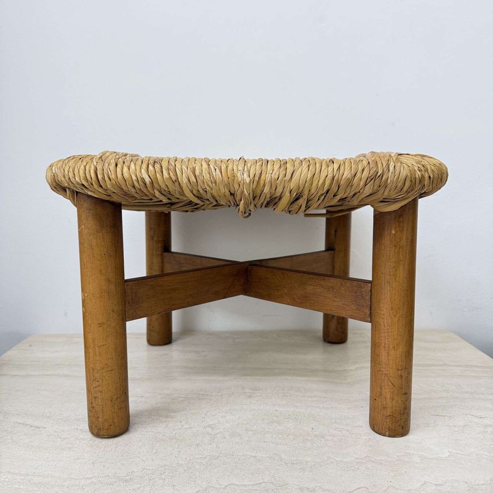 photo furniture Italiaanse Biezen Kruk Van Lorenzo Forges Davanzati, Ca. Jaren 1960