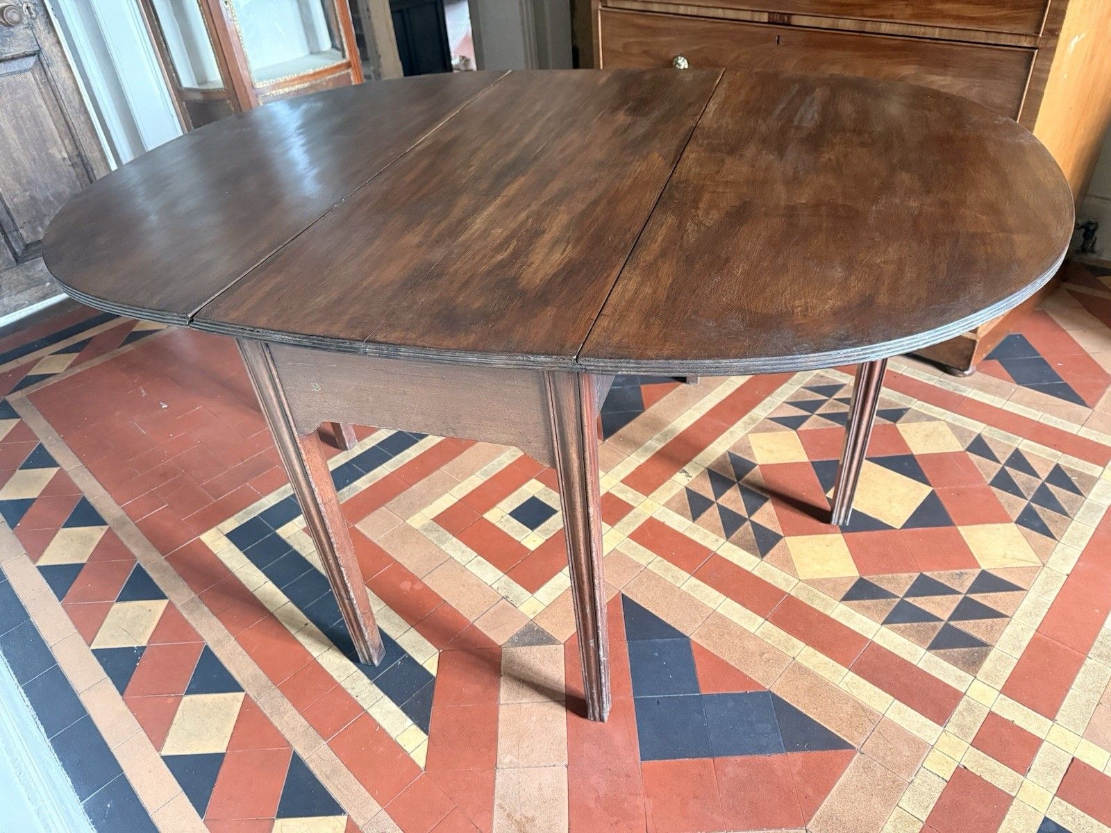 Antique Mahogany Georgian Extendable Drop Leaf Dining Table Seats Around  6 photo vinterior