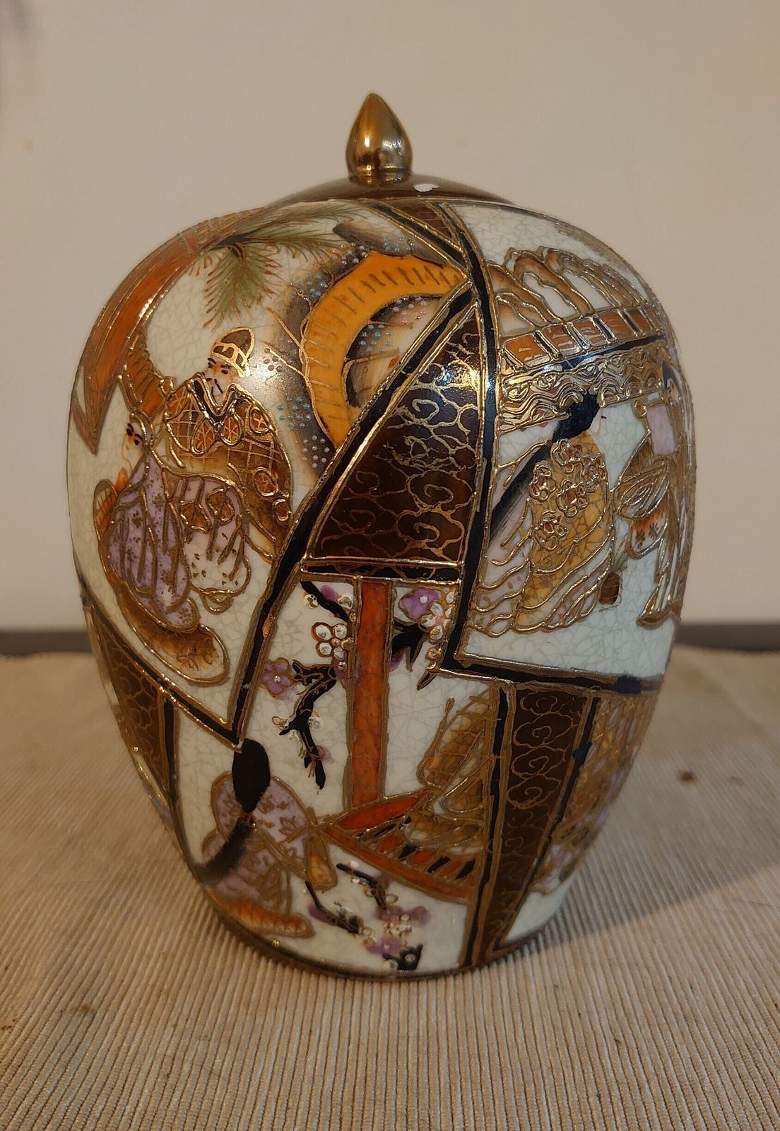 Satsuma Urn   16cm Tall And 11.5cm In Diameter   Very Good Condition! photo Home Decor