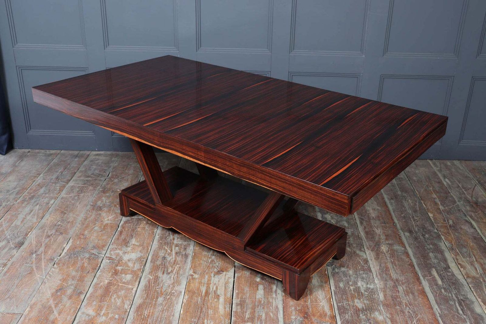 photo furniture Art Deco Macassar Ebony Dining Table C.1930