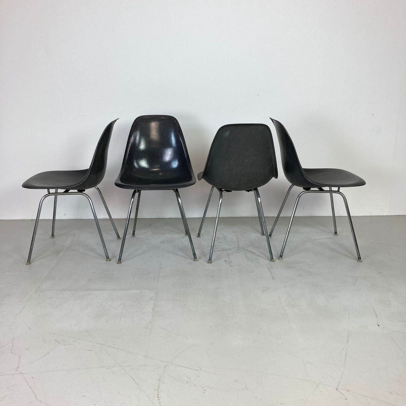 Eames Herman Miller Dss Side Chairs In Grey photo furniture