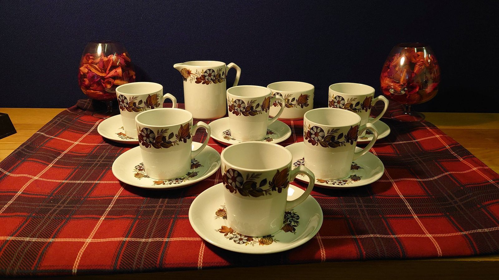 Fourteen (14) Piece Alfred Meakin Glo White Tea Set   6 Cups And Saucers, Milk Jug And Sugar Bowl  Ironstone   Excellent Condition! photo furniture