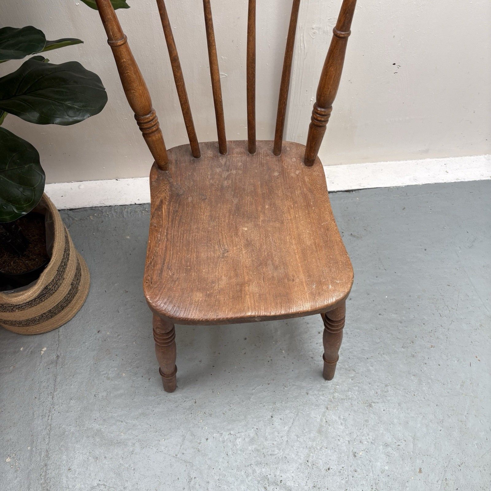 A Windsor Stickback Kitchen Dining Chair photo vinterior