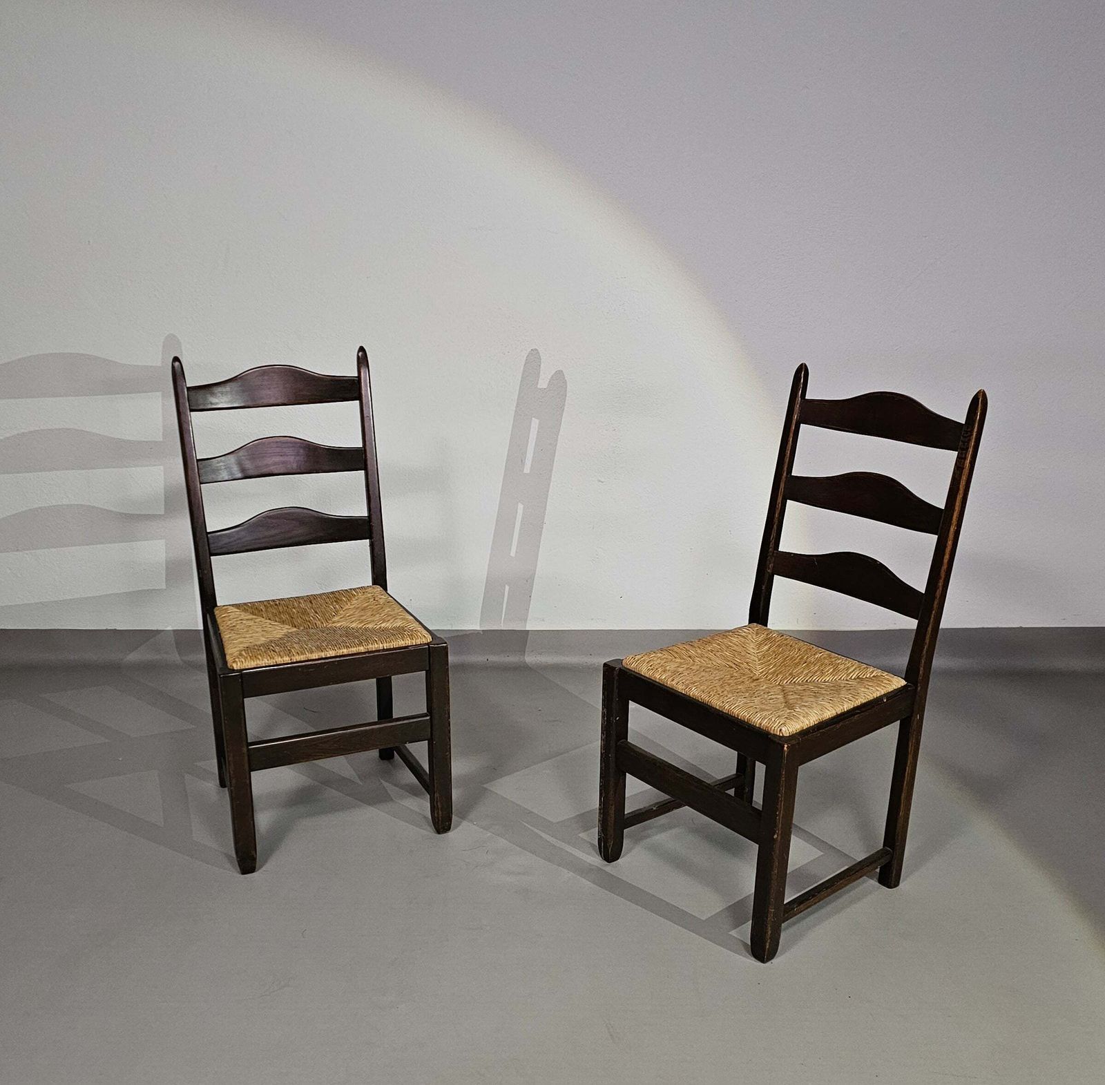 photo furniture Set Of 2 Oak , Rustic, Farmhouse, Ladderback Dining Chairs With Rush Seats