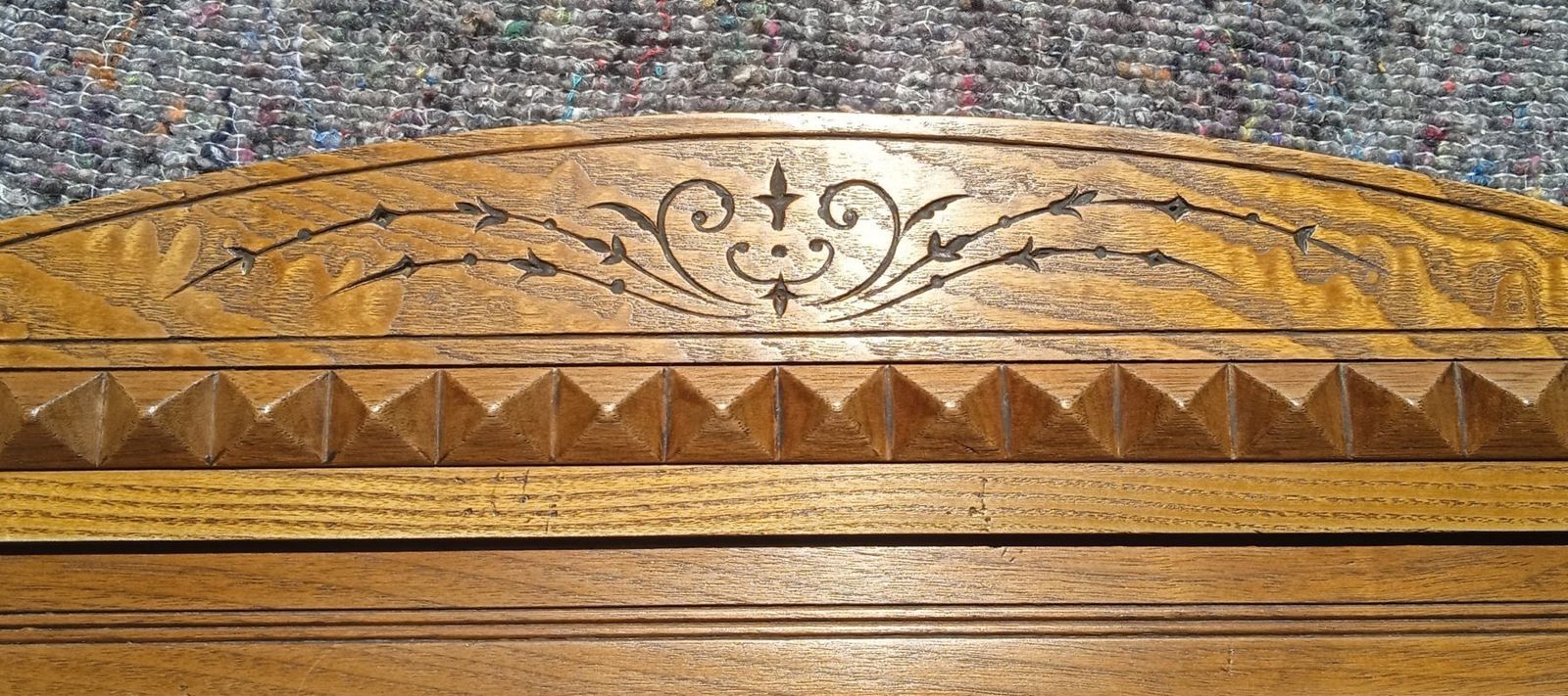 Late Victorian Mahogany Dressing Table With Carved Mirror. photo for sale