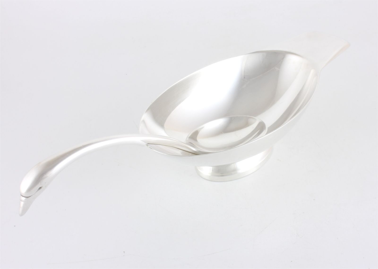 Silver Plate Christofle Swan Sauce Boat. French Gravy Sauciere & Spoon. photo furniture