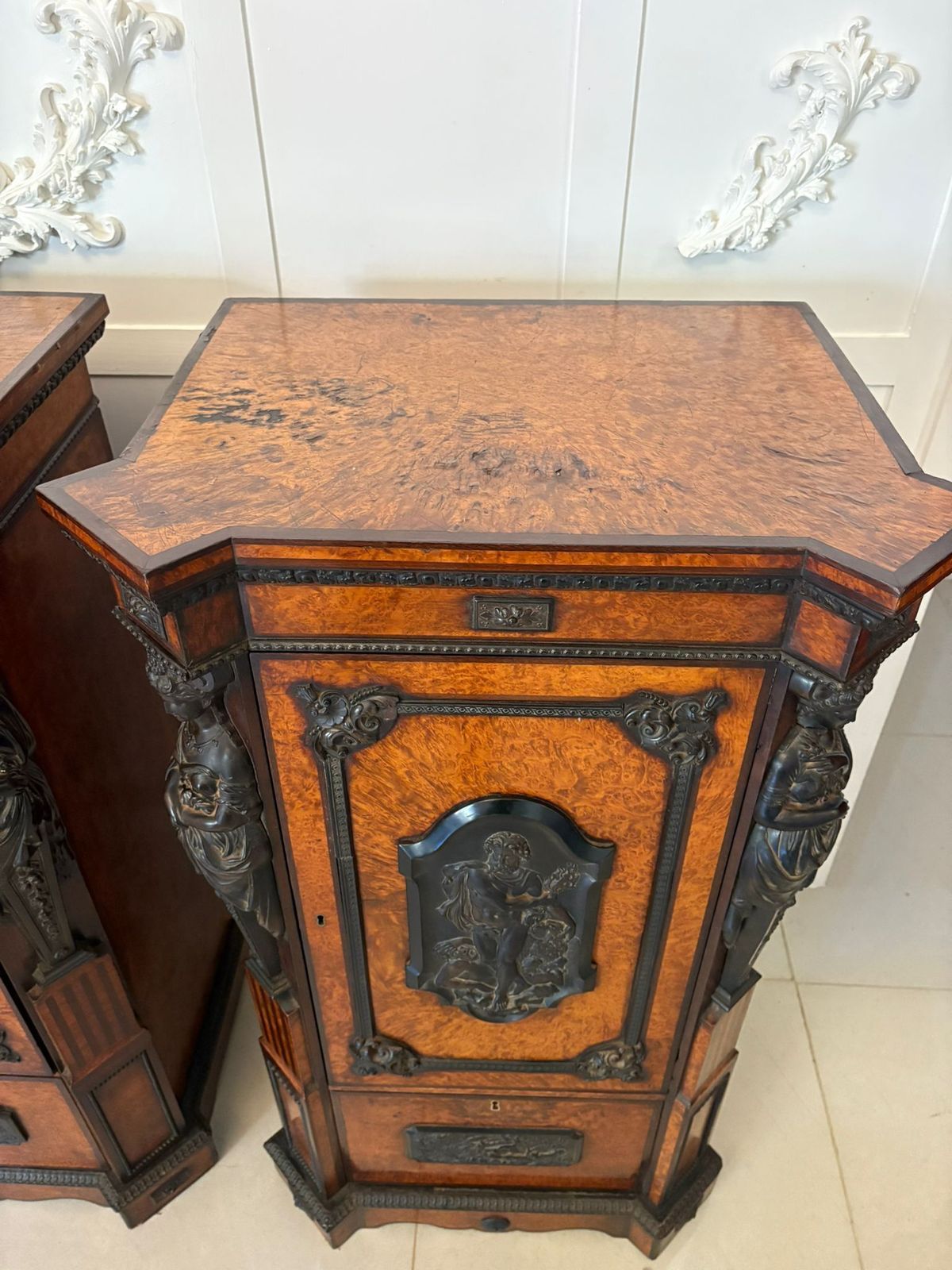 Exhibition Quality Pair Of Antique 19th Century Amboyna And Carved Ebony Pedestals photo buy