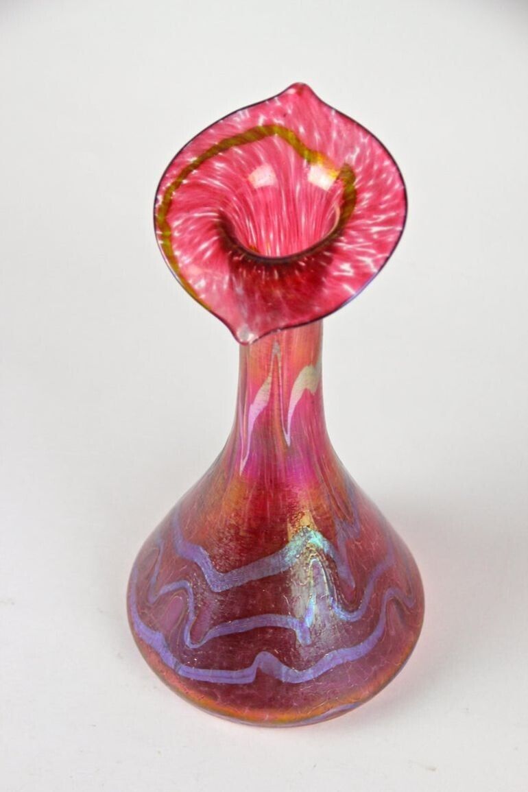 photo for sale Art Nouveau Red Glass Vase By Fritz Heckert "Jack In The Pulpit", Cz Circa 1901