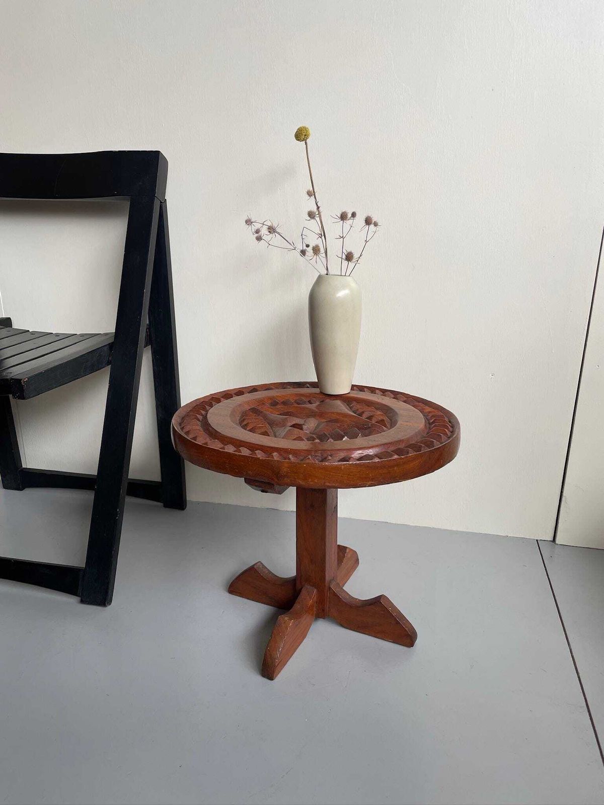 Small Round Wooden Rustic Outsider Side Or Coffee Table With Carved Top Resembling A Face
