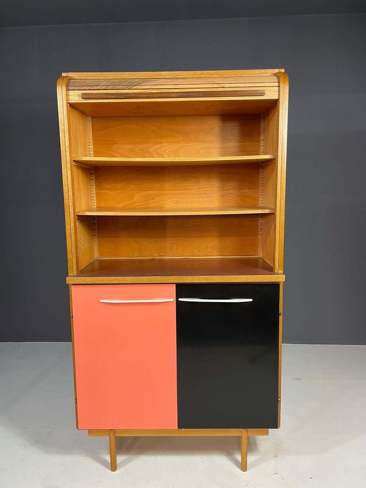Mid Century Dressoir Van Interiér Praha Met Tambour Schuifdeksel, Jaren 1960, Tsjecho Slowakije