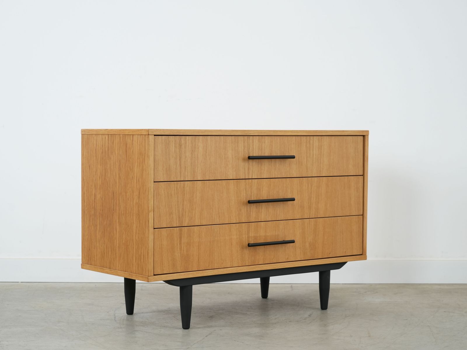 Oak Chest Of Drawers, Scandinavian Design photo 1079.0