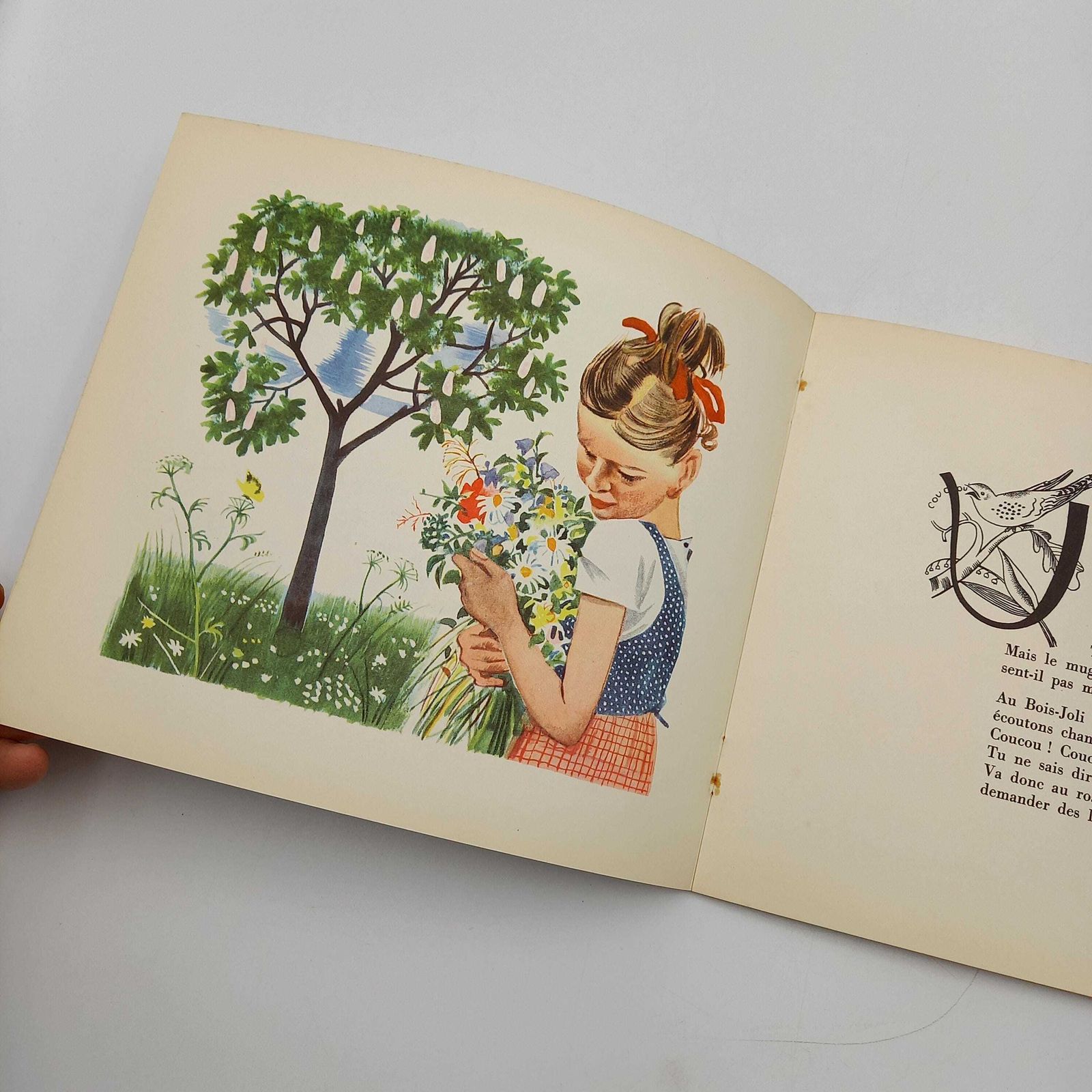 Calendrier Des Enfants   Vintage French Children's Calender Book Published By Ernest Flammarion, 1956. Beautifully Illustrated! Rare Book photo 89.0