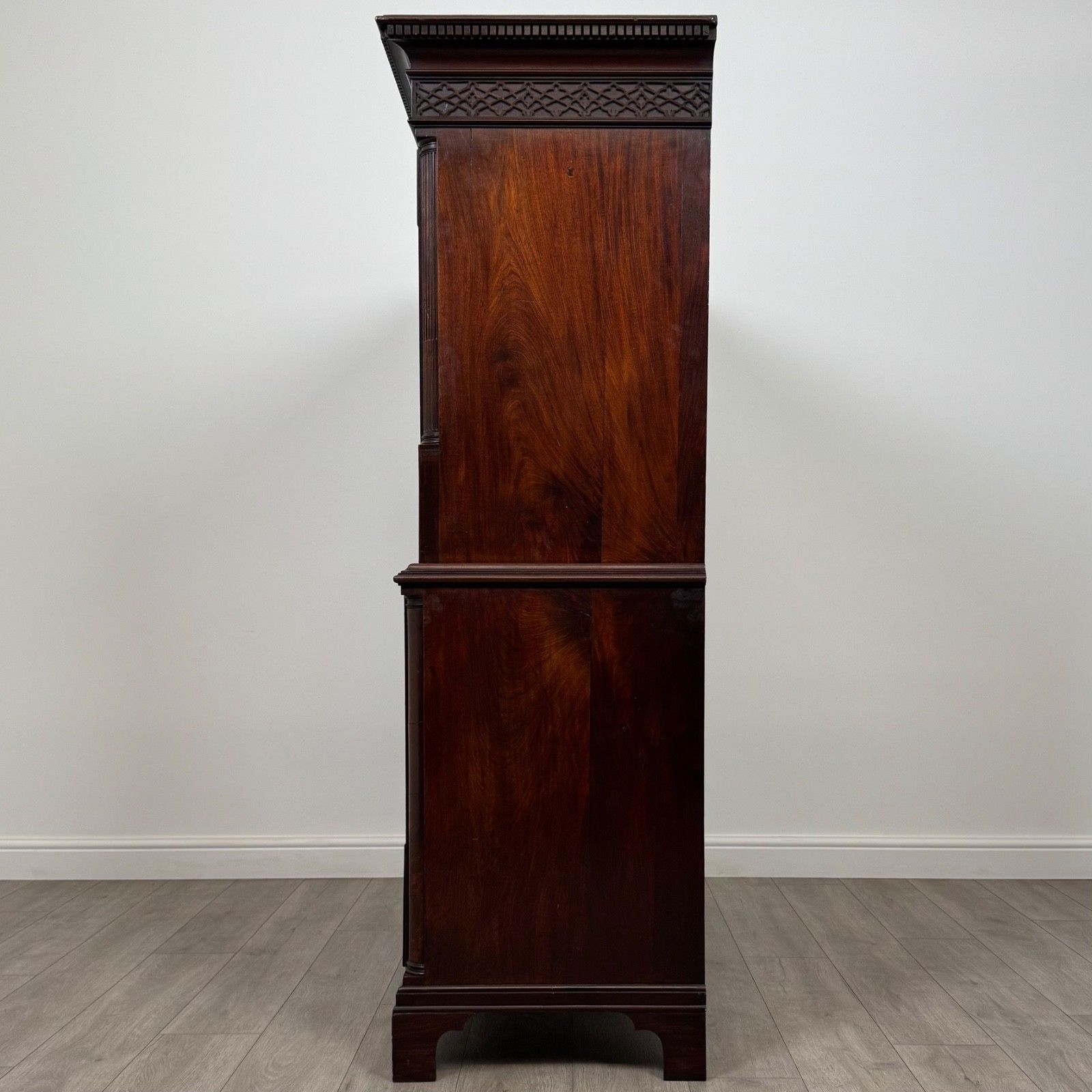Antique 18th Century Finest Quality Mahogany Chest On Chest photo for sale