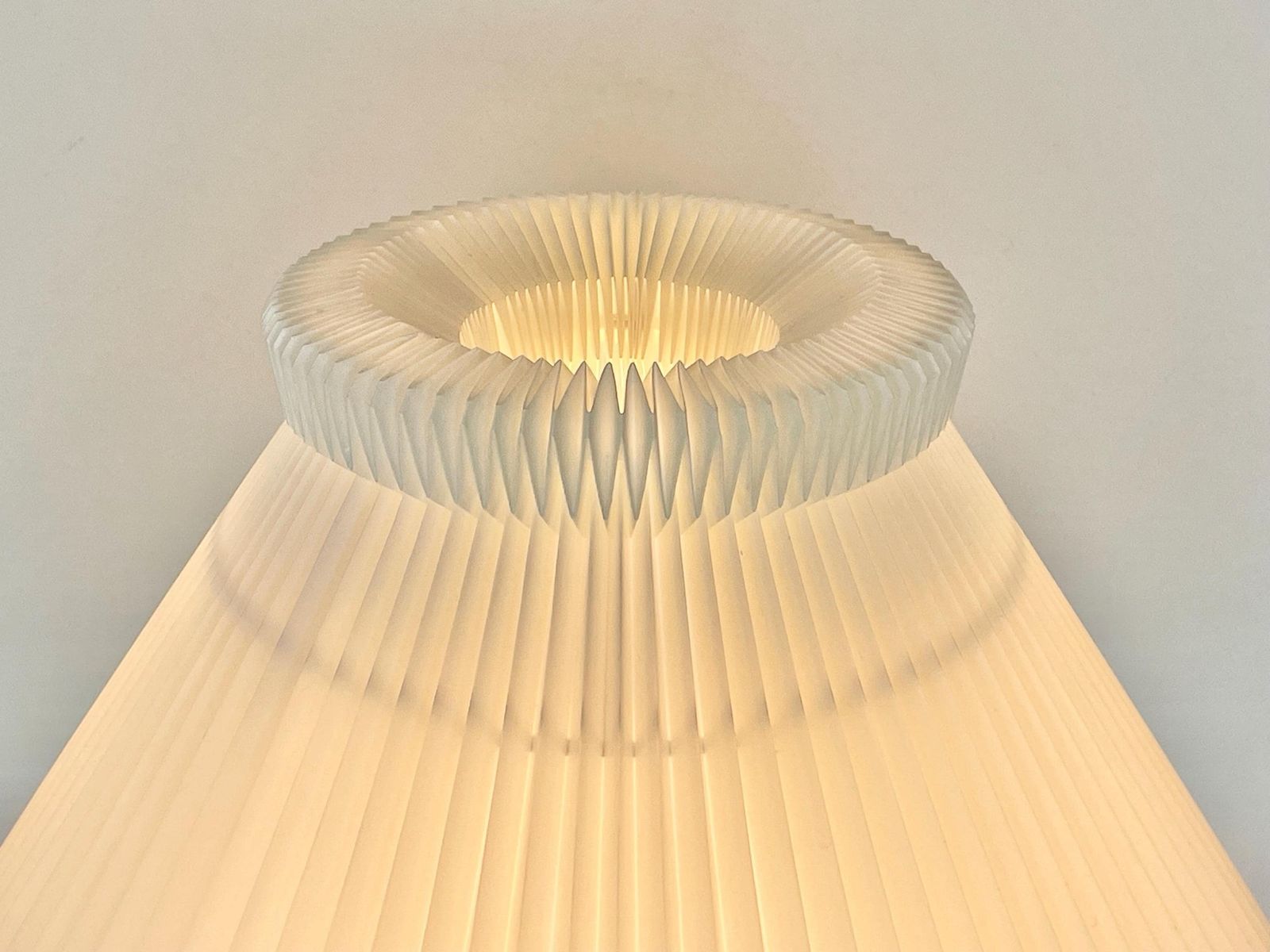 Vintage Danish Mid Century Large Brass Design Table Lamp In Organic Shapes With Original Le Klint White Pleated Shade photo buy