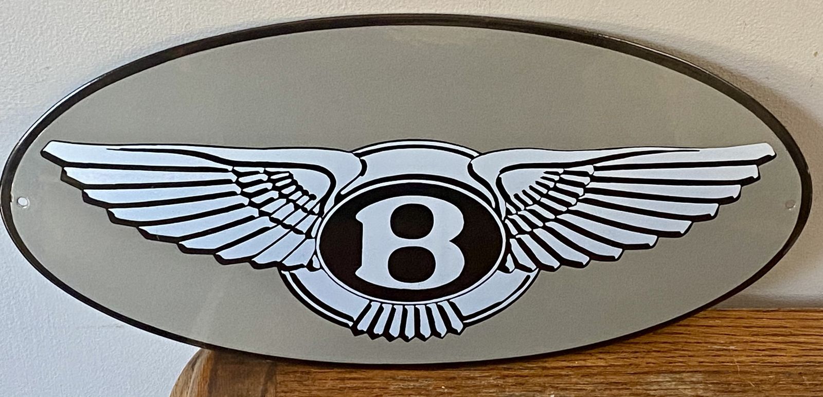 photo furniture Bentley Winged B Flying B Dealership Garage Metal Automotive Automobile Car Dealer Sign Showroom Wall Art Continental Gt Gtc Bentayga Suv Flying Spur