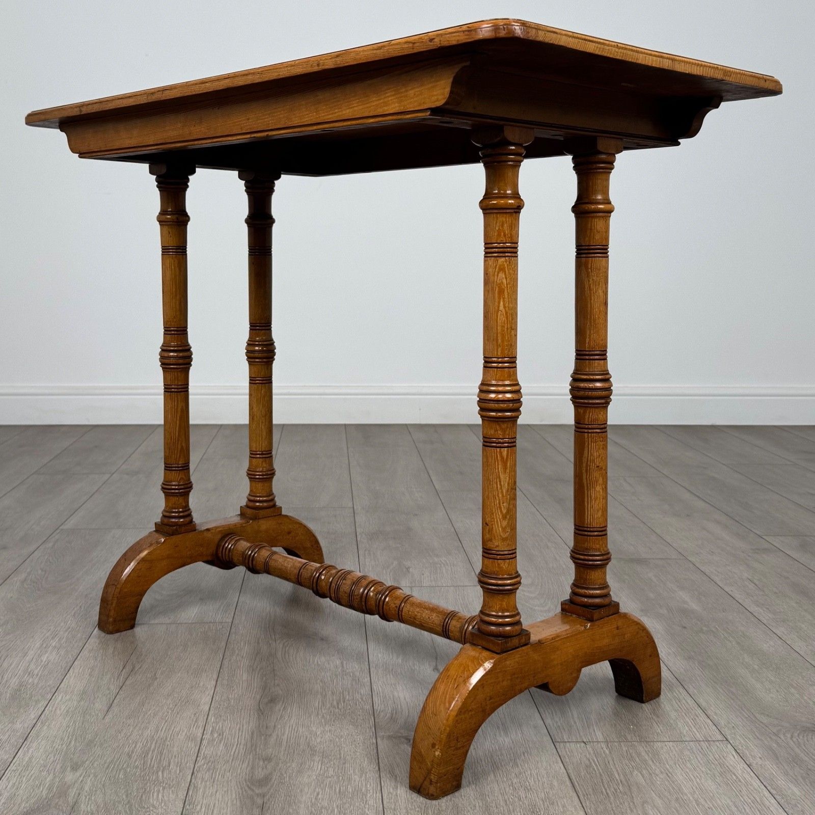 Antique 19th Century Fine Quality Side Table In Oak photo vinterior