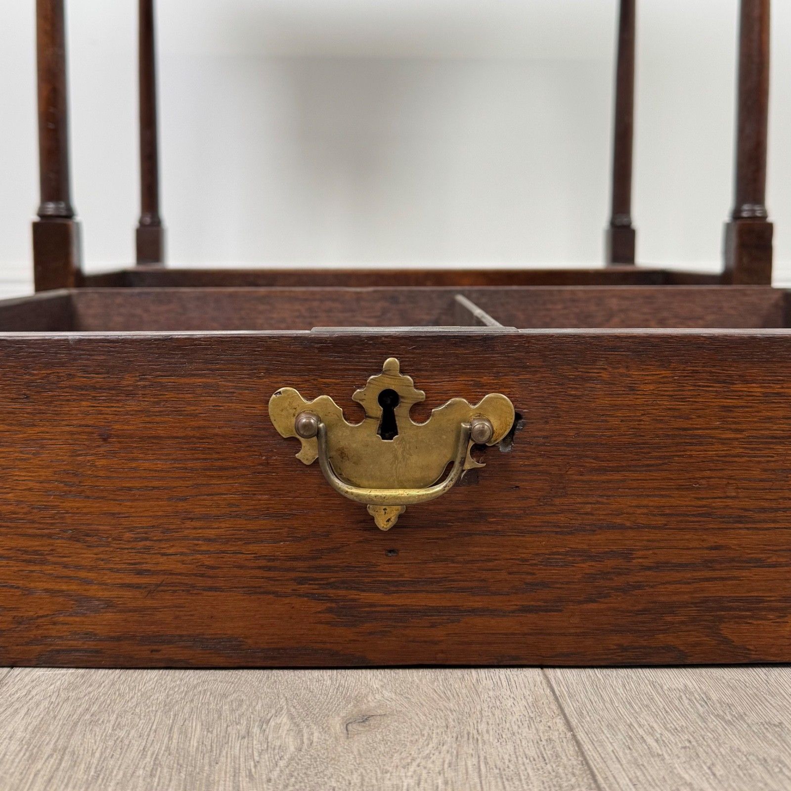 395.0 Antique 18th Century Good Quality Side Table In Oak photo