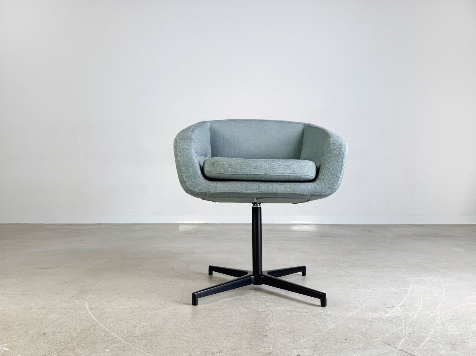 7x Softline Aiko Swivel Swivel Armchair Lounge Chair photo for sale