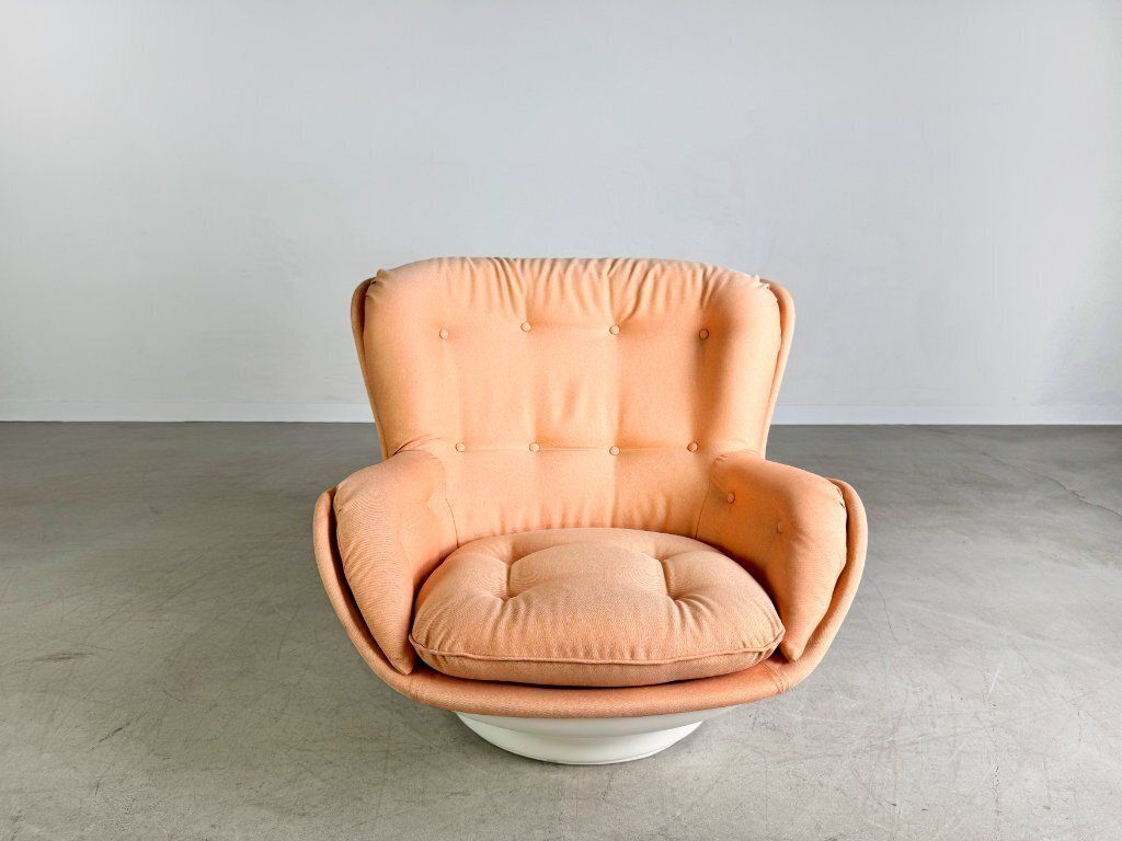 Original Michel Cadestin Karate Lounge Chair Airbone Fiberglass photo furniture