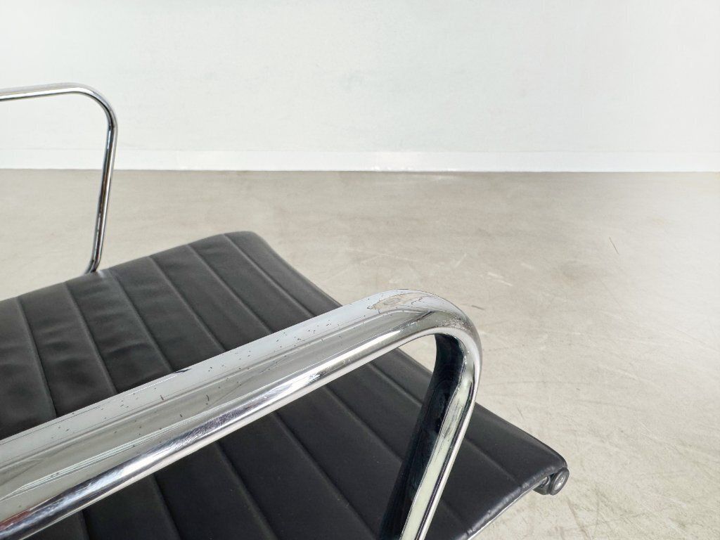 photo for sale Vitra Ea 119 Office Chair Charles & Ray Eames Hopsak Leather High