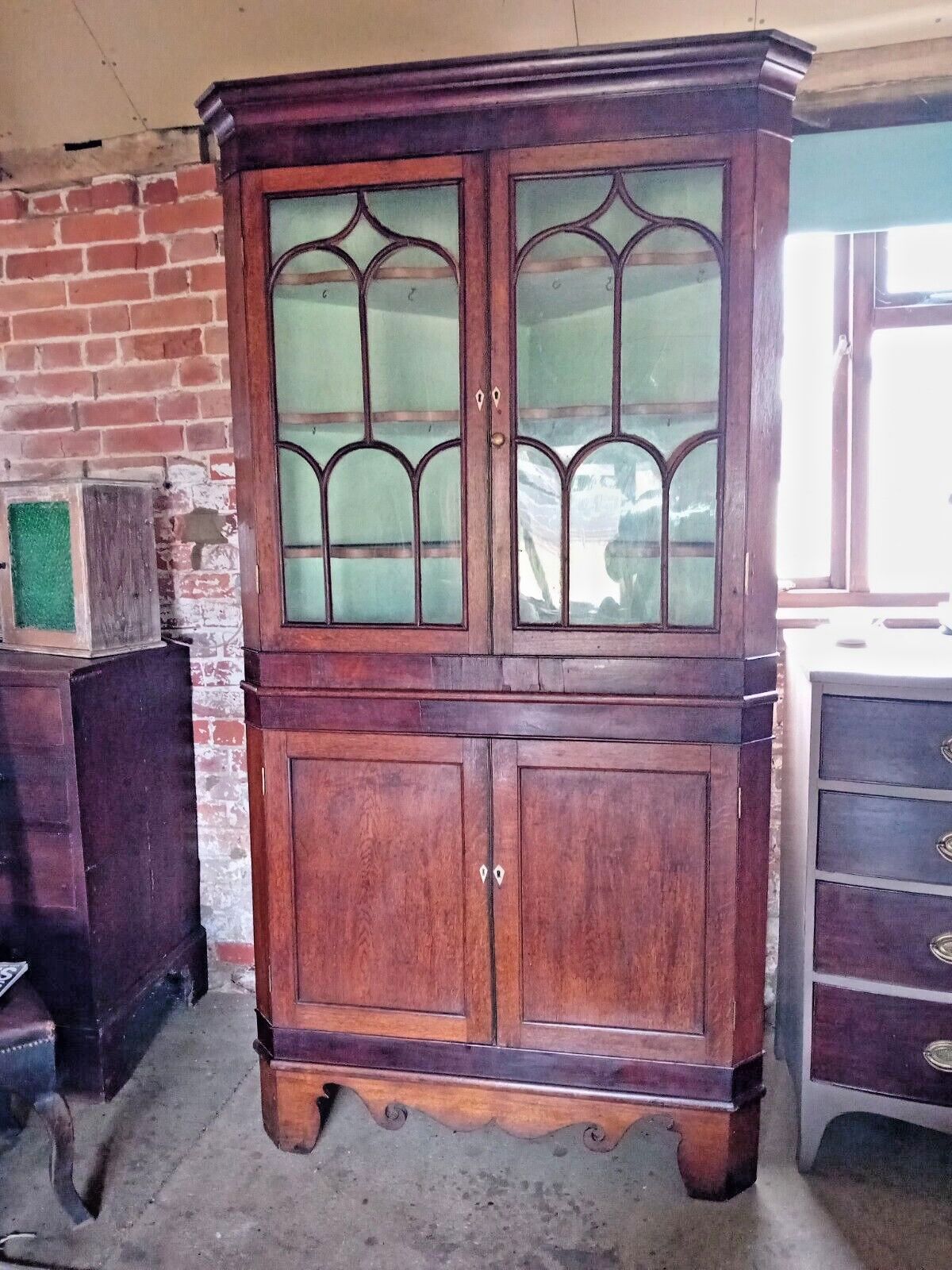 Fabulous Georgian Oak Country House Big Character Cupboard Cabinet Glazed Drinks