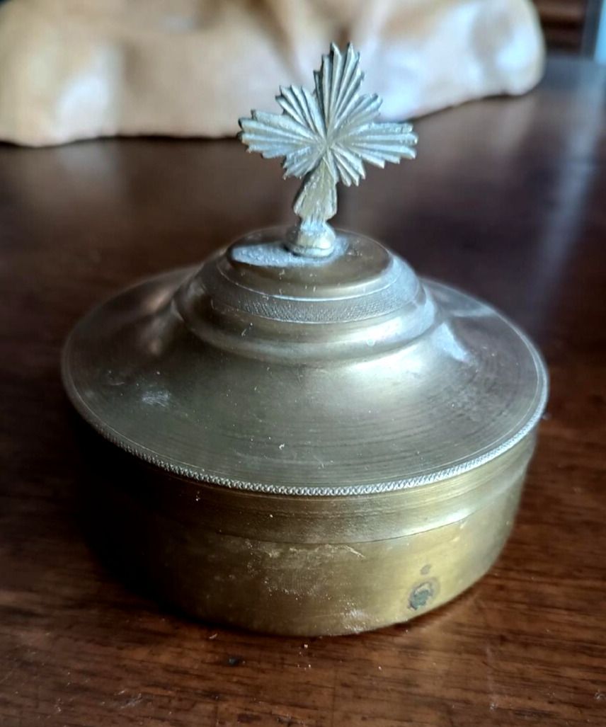 Brass Pisside Late 19th Century Italian Made photo furniture