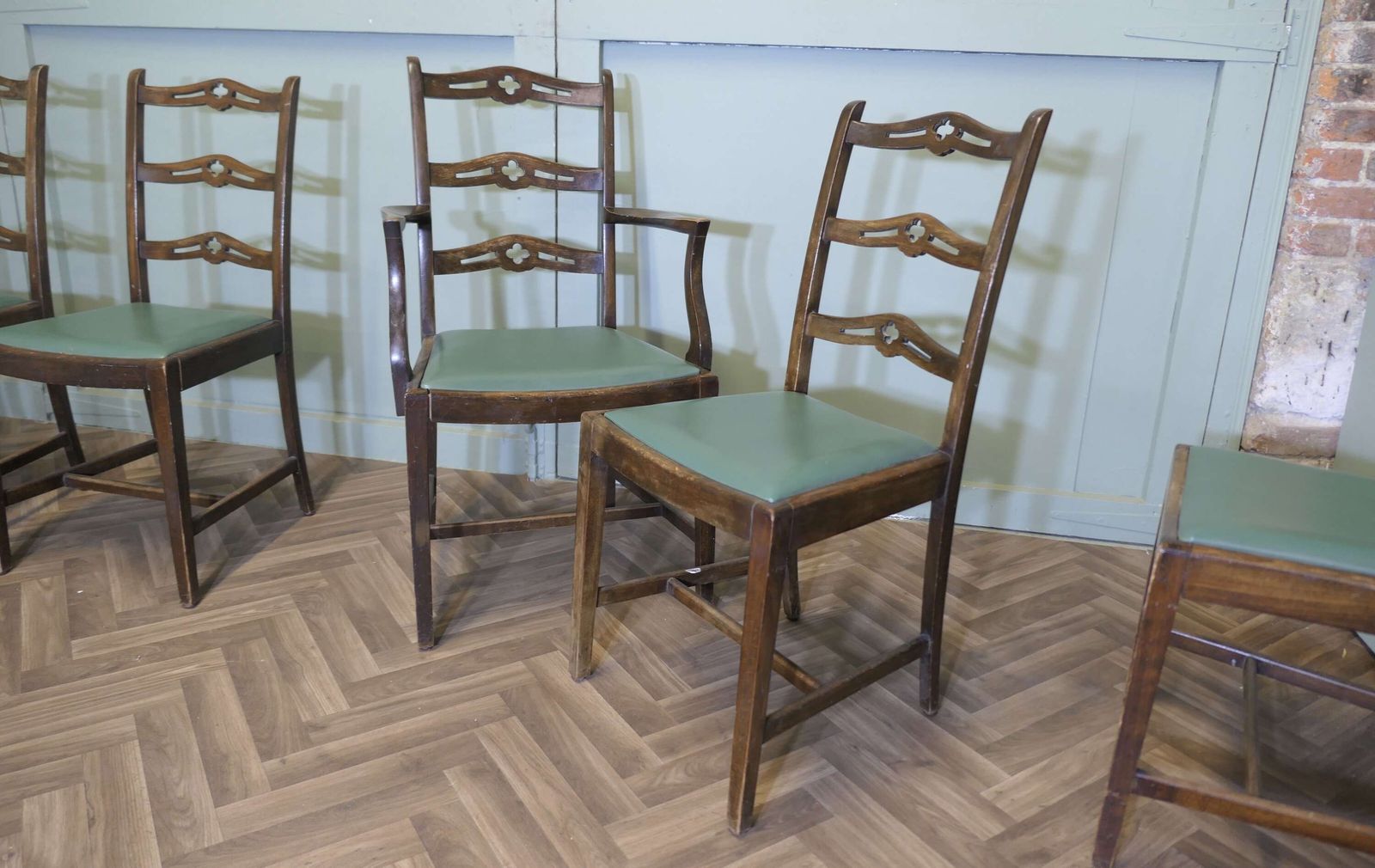 A Good Set Of 5 Wavy Ladder Back Dining Chairs photo vinterior