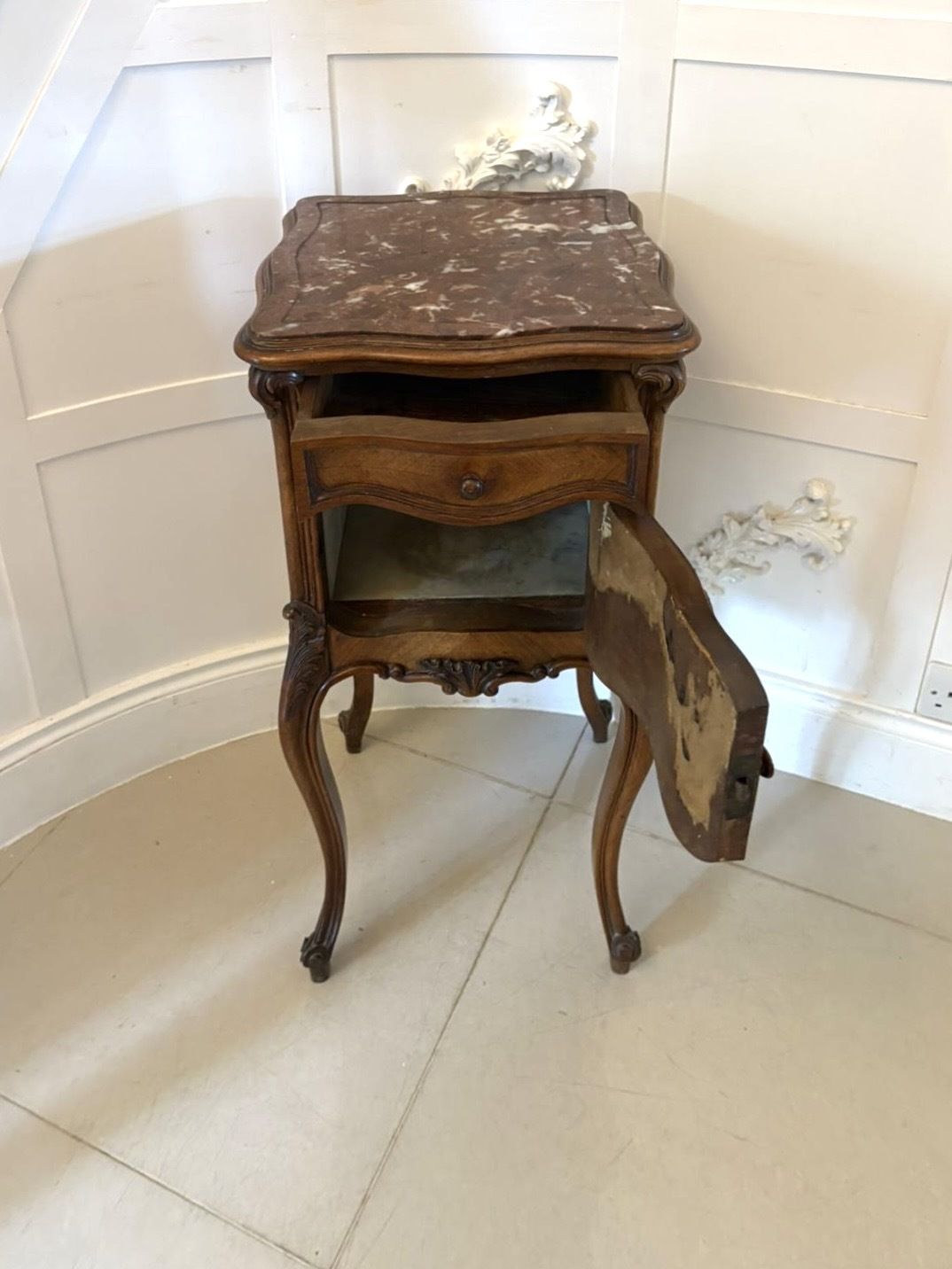 Antique 19th Century Quality Carved Walnut French Bedside Cabinet photo vinterior