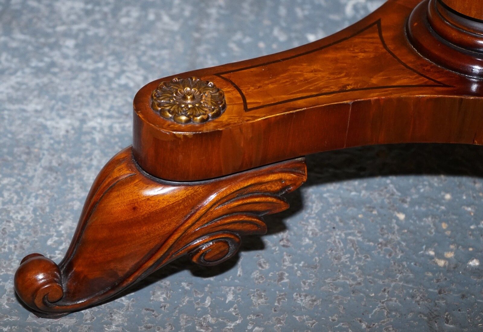 Stunning Fully Restored French Empire Style Burr Walnut Side Wine Lamp End Table photo 1550.0