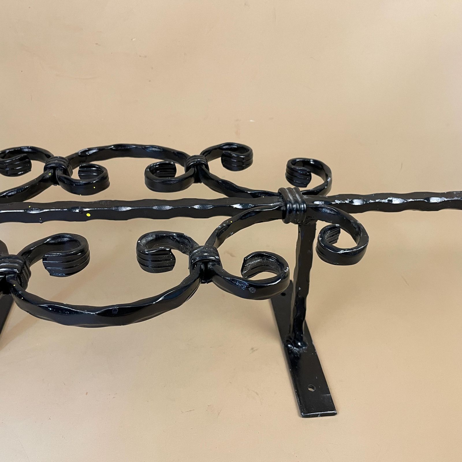 Antique Style Black Metal Garden Hose Holder Hanger Outdoor Wall Bracket Victorian Style photo Garden Decor