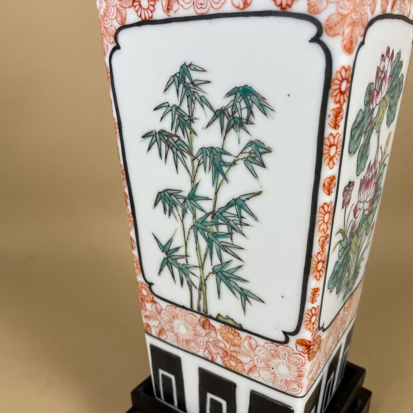Vintage Ceramic Lamp Light Bedside Table Hand Painted Floral Design Pattern Wood Base Oriental Chinese Vase White Antique Brass Ginger Jar photo buy
