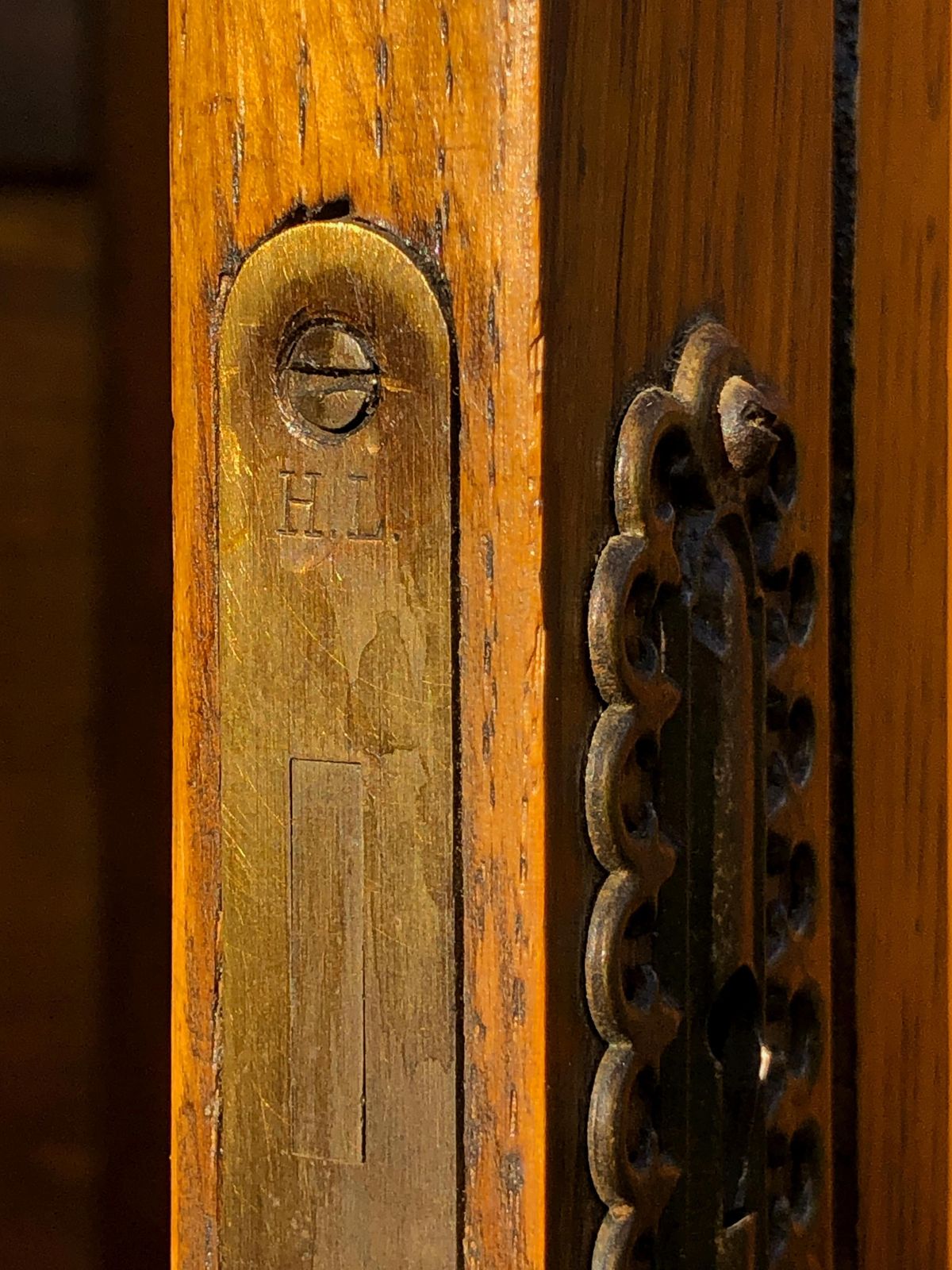 Furniture Cabinet Arts & Crafts / Art Nouveau By Harris Lebus, England 1900 photo