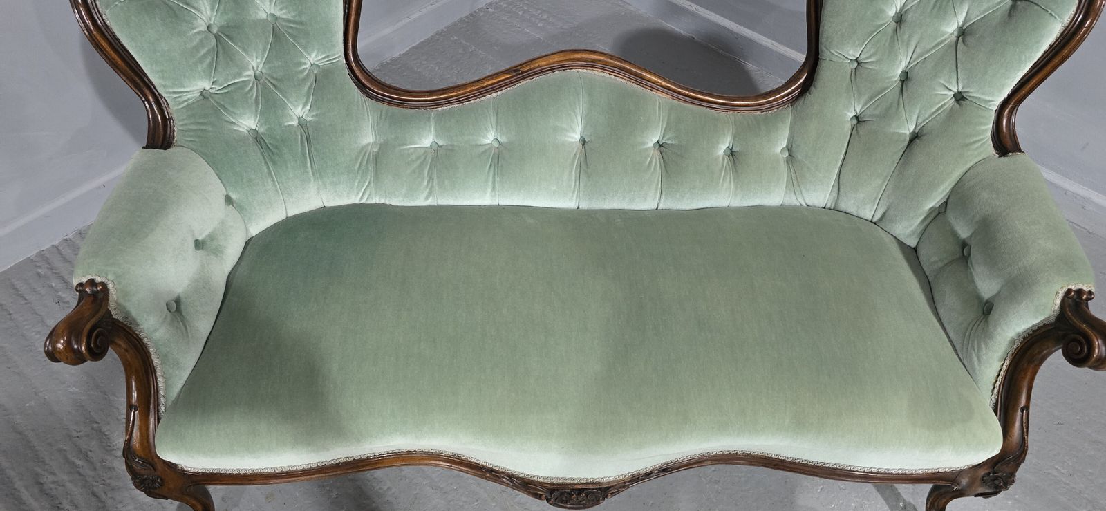 Victorian Mahogany Sofa, 1800s photo furniture