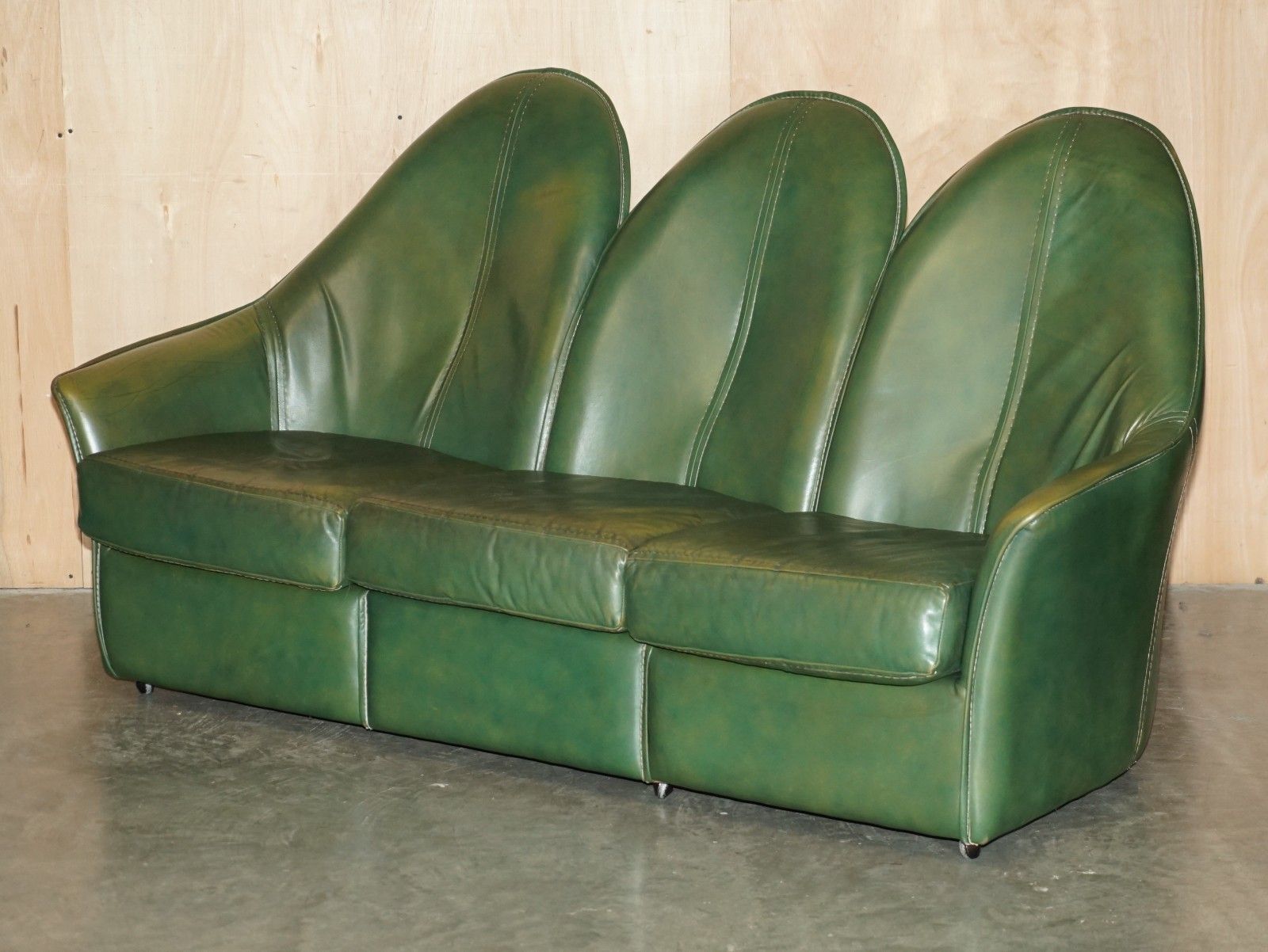 photo vinterior Vintage Circa 1970's Green Leather Sculptural Sofa Armchair Footstool Suite
