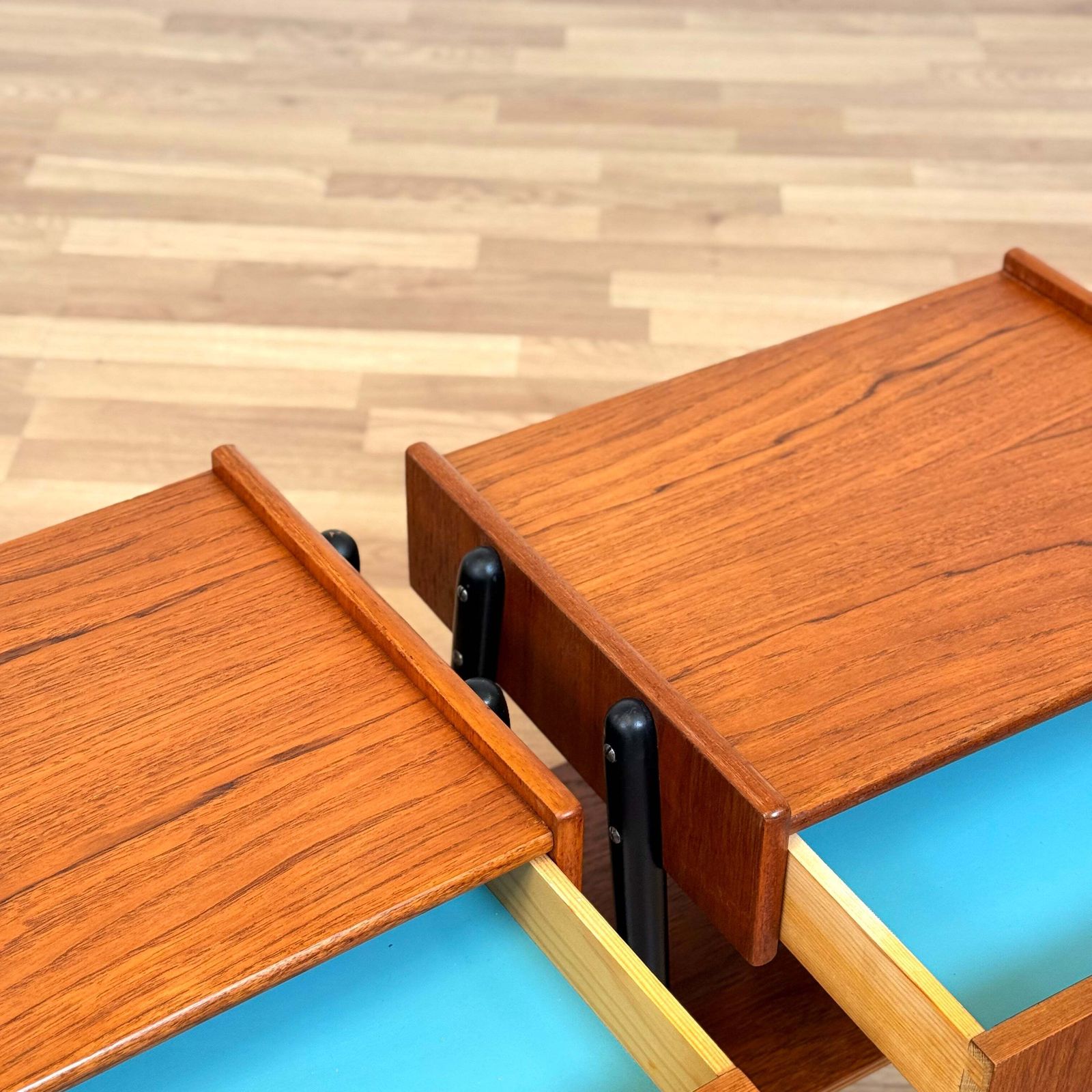 Set Of 2 Bedside Table In Teak By Ab Carlström & Co Möbelfabrik photo vinterior