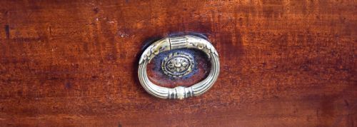 3500.0 18th Century Mahogany Serpentine Chest Of Drawers photo