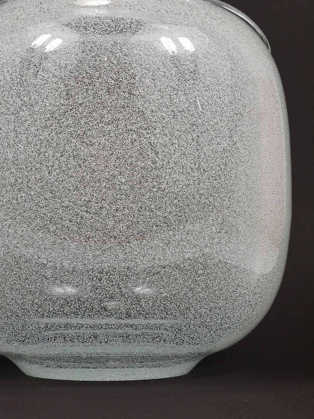 1861.0 Seguso Vetri D’arte Pulegoso Bubble Vase With Handles, Murano, Italy 1950s photo