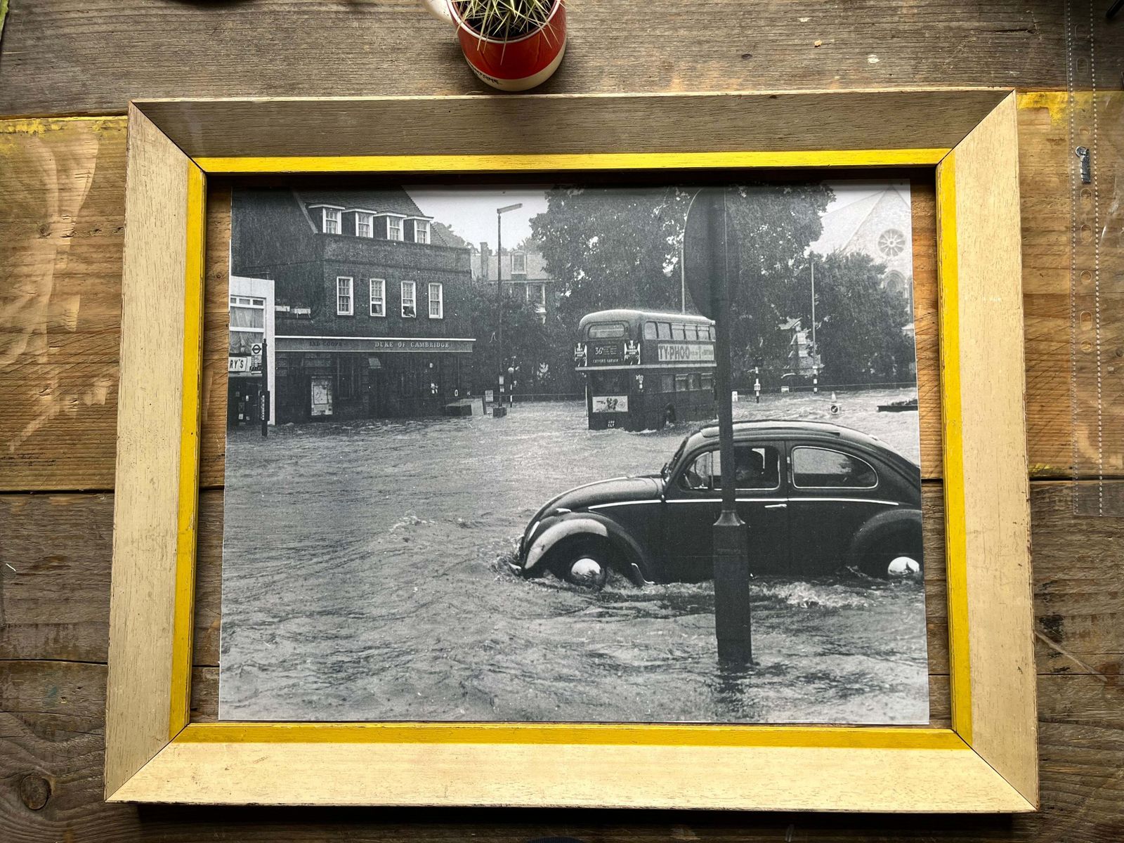 Vintage 1950s Vw Beetle In London Flood Poster photo for sale