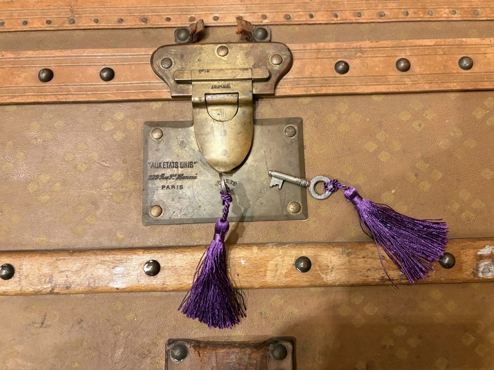 Antique Aux Etats Unis Of Paris Steamer Trunk Luggage Circa 1920 photo vintage