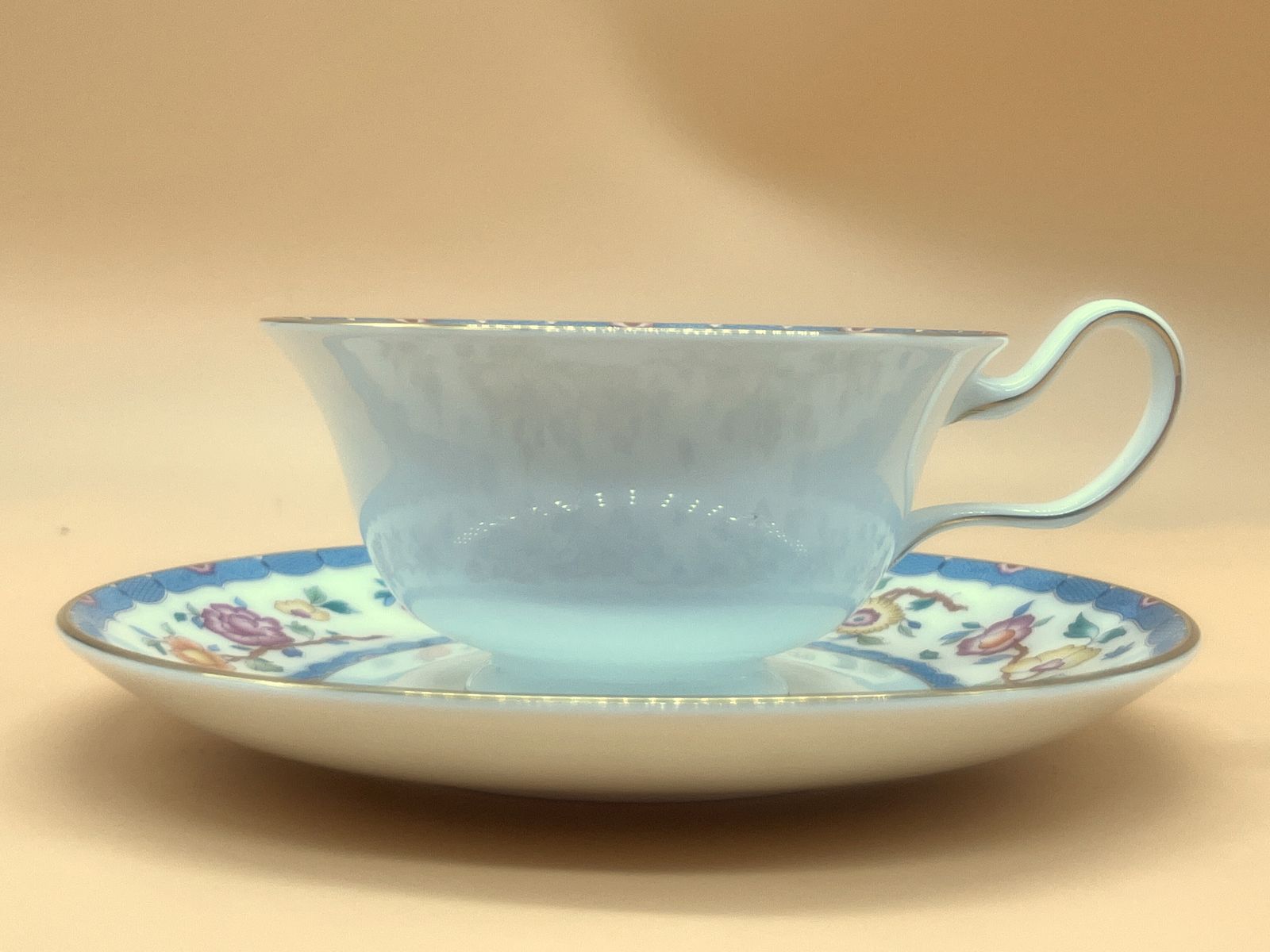 Vintage Wedgwood China Huntingdon Design Peony Shape Tea Cup & Saucer Duo. photo Home Decor