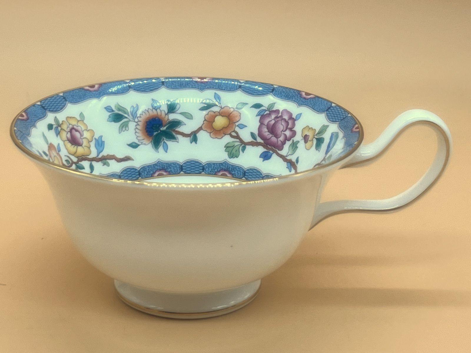 Vintage Wedgwood China Huntingdon Design Peony Shape Tea Cup & Saucer Duo. photo vintage