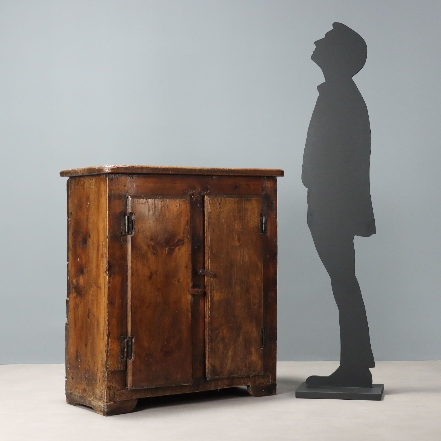 Antique Cabinet Walnut Painted Fir Restorations Italy XVII Century photo furniture