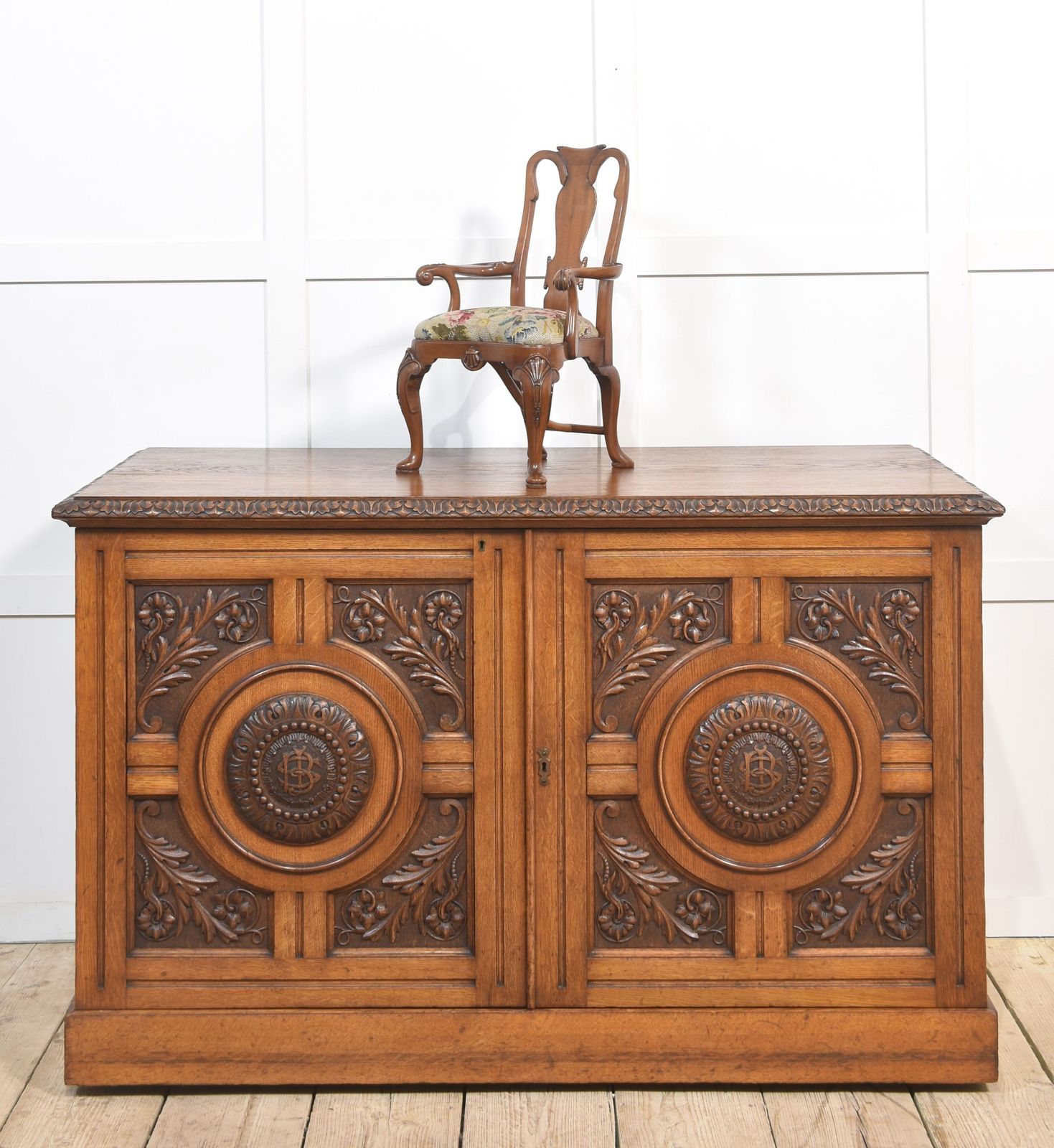 Walnut Childs Armchair, 1800s, Antique photo furniture