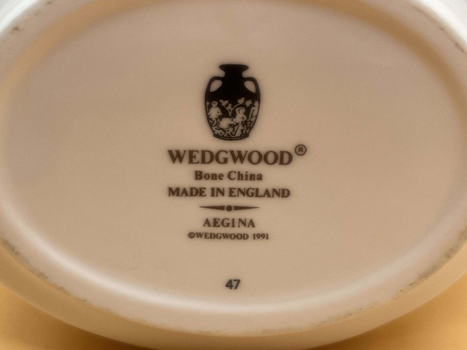 Large Wedgwood Pottery Aegina Design 2 Pint Capacity Coffee Pot. photo Home Decor