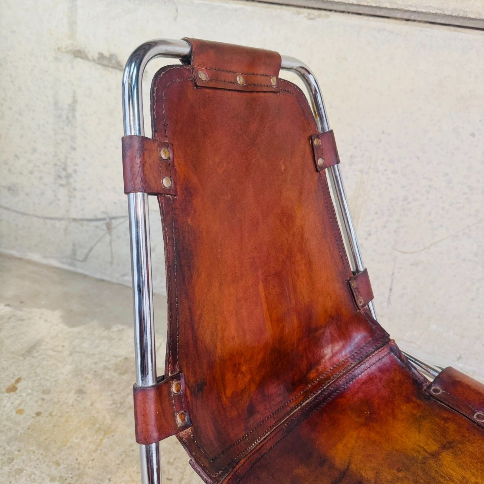 photo vinterior 4 Les Arcs Chair – Tan Leather Iconic 1960s Design By Charlotte Perriand #474