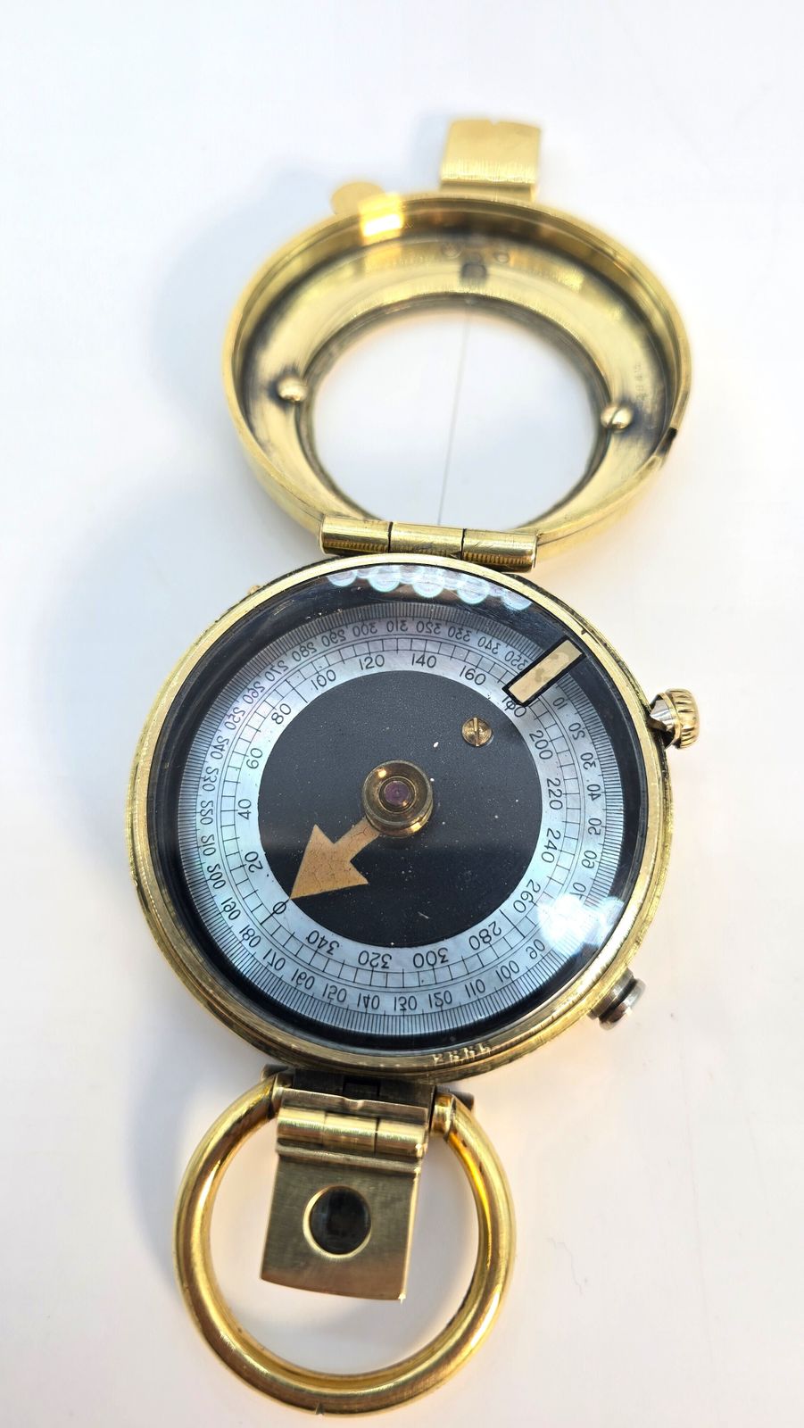 photo vinterior A  Brass English Compass Of A Type Used By Officers In Ww1, Circa 1914